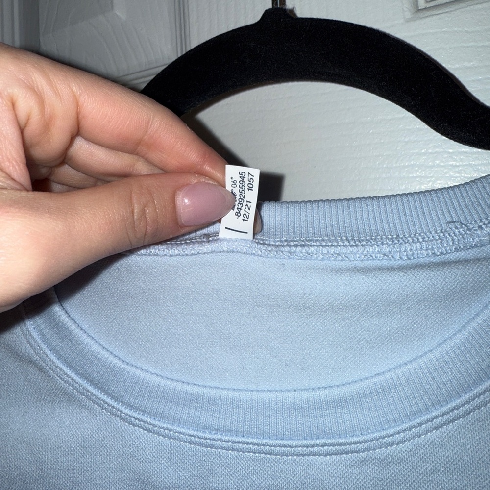 Aerie Women's Light Gray Crop Top - Picture 6 of 8